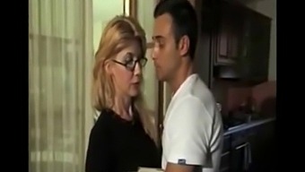 A Classic Italian Lady'S Passionate Encounter