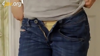 Friendly Girl Gets Fucked By Asian Guy