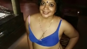Desi Mature Mallu'S Ballbusting Clip