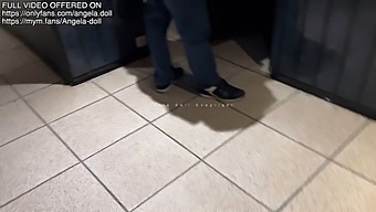 Amateur Threesome With A Stranger And A Voyeur In X Cinema