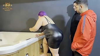 Deux Hommes Faisant Plaisir À Une Femme Mènent Simultanément À Une Expérience Grisante - Ouf !
