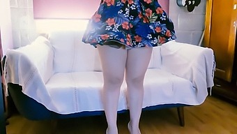 Voyeuristic Encounter With A Mexican Housewife Leads To A Strip Tease And Intimate Exploration