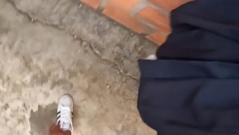 Une Étudiante Amateur Se Fait Baiser Après Les Cours Dans Une Session De Baise Chaude