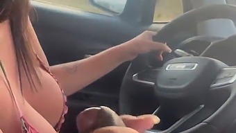 Je Saisis Le Moment Pour Faire Une Fellation À Mon Beau-Fils Et Consommer Chaque Goutte De Son Sperme, M'Assurant Que Cette Vidéo Reste Privée De Mon Mari.