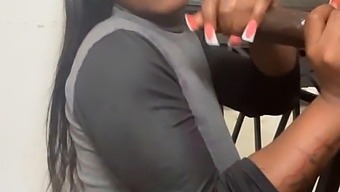 Keisha Minaj Gives The Best Blowjob And Brings Me To Orgasm In Just Two Minutes.